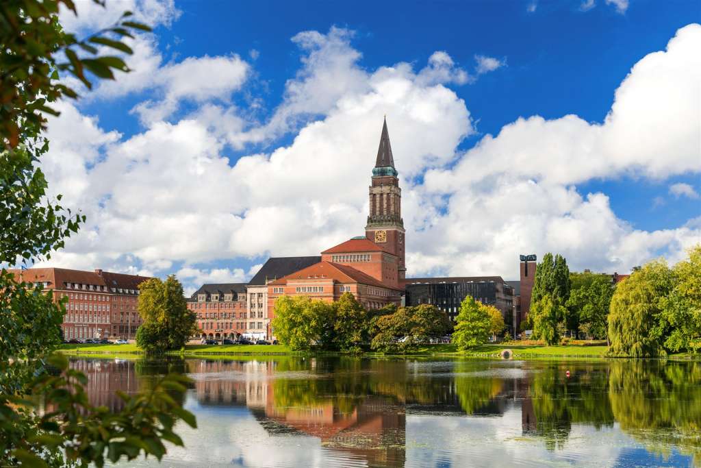 Kiel – Town Hall tower and the Opera House